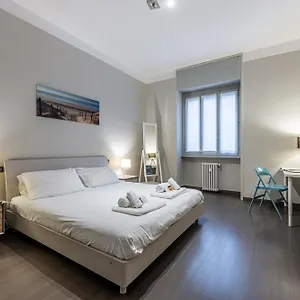 Sant' Ambrogio Flat , Milán Italia