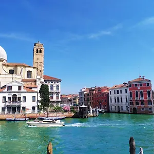 Habitación en casa particular Zen Grand Canal, Venecia