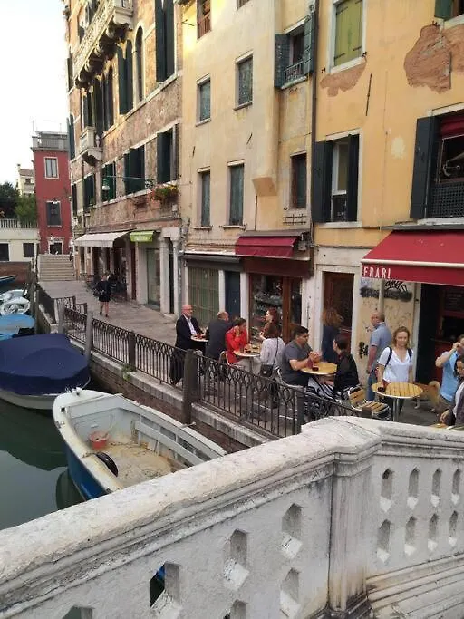 Apartamento Stin House Basilica Dei Frari Venecia 0*,  Italia